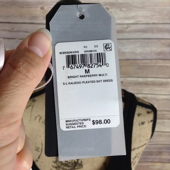 ❗️SOLD❗️Guess Kaliedo pleated high low dress - Picture 8 of 8